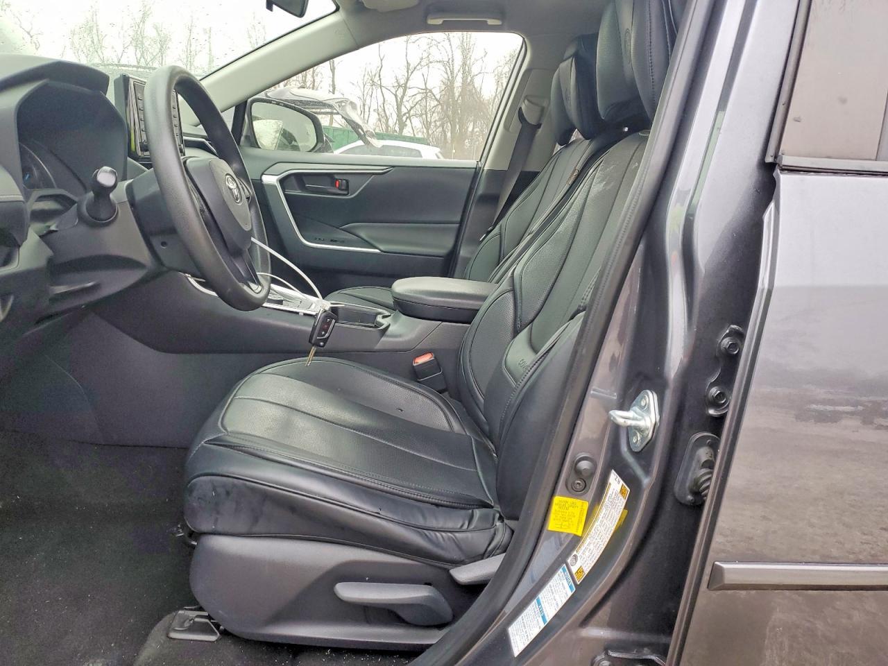2019 Toyota Rav4 Hybrid Le - zdjęcie 7