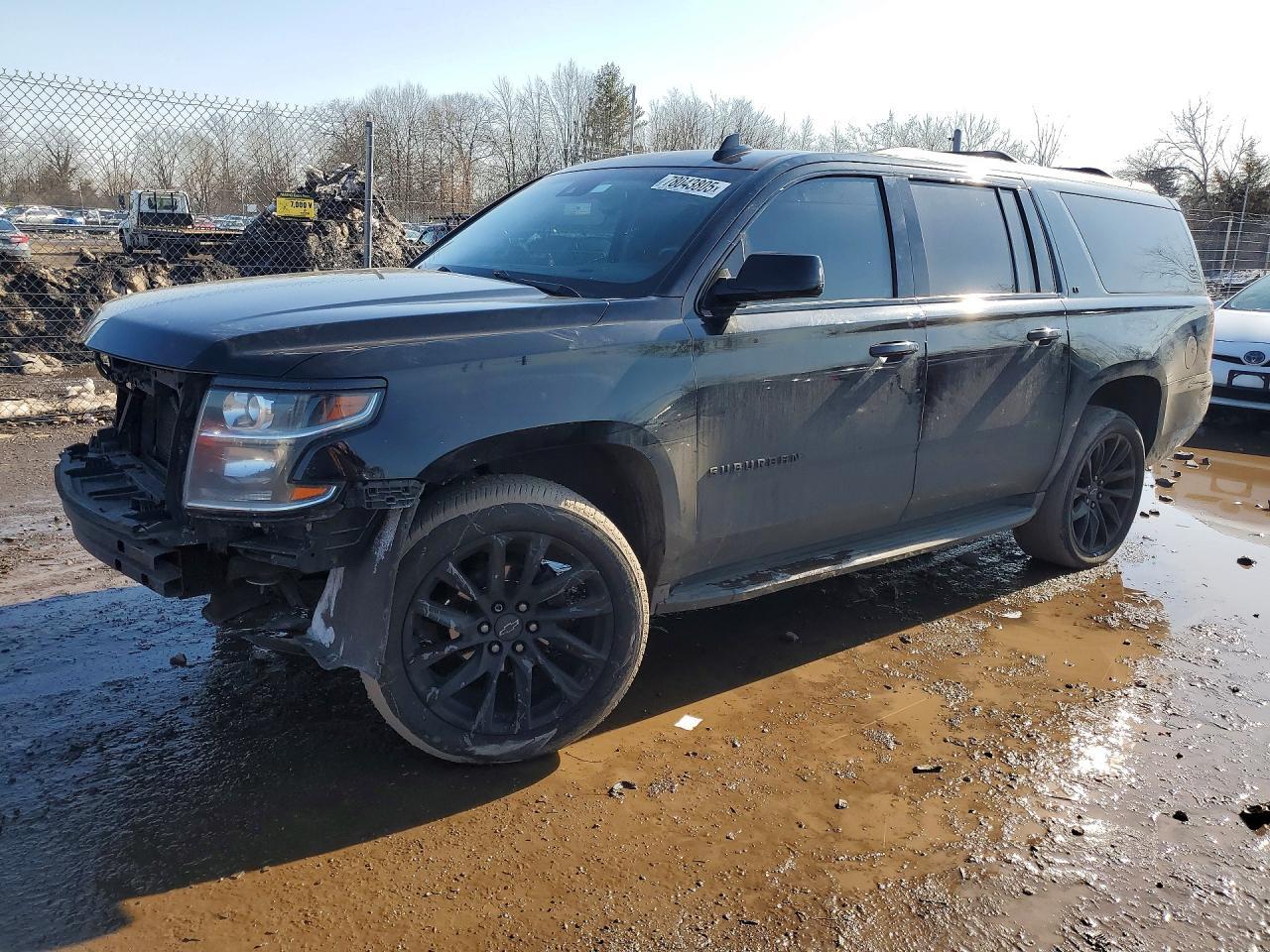 2016 Chevrolet Suburban K1500 Lt - zdjęcie główne