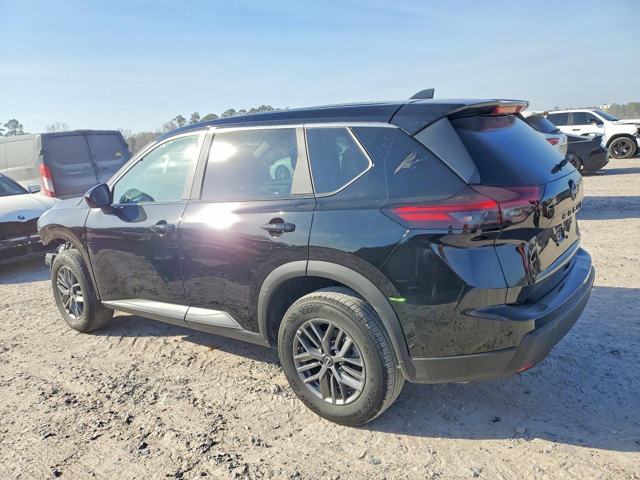 2026 Nissan Rogue Sv - zdjęcie 2