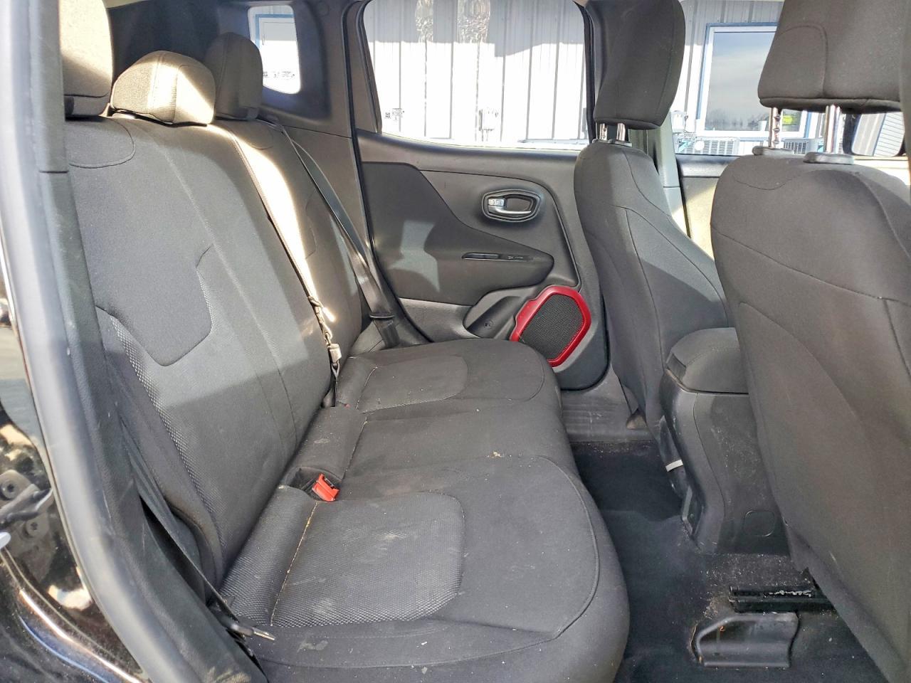 2016 Jeep Renegade Sport - zdjęcie 10