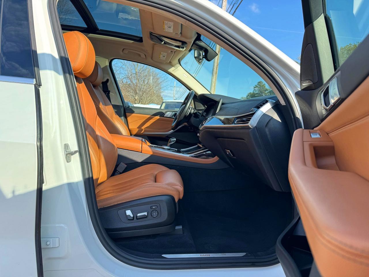 2021 BMW X7 xDrive40I - zdjęcie 5