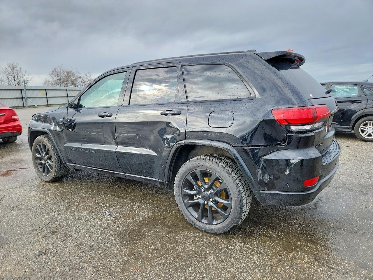 2021 Jeep Grand Cherokee Laredo - zdjęcie 2