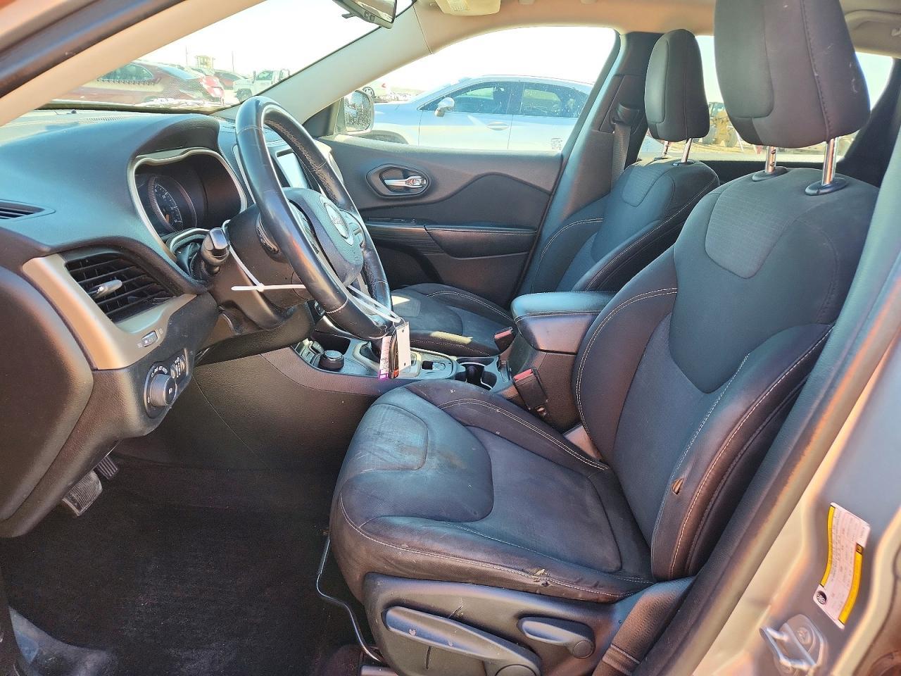 2015 Jeep Cherokee Latitude - zdjęcie 7