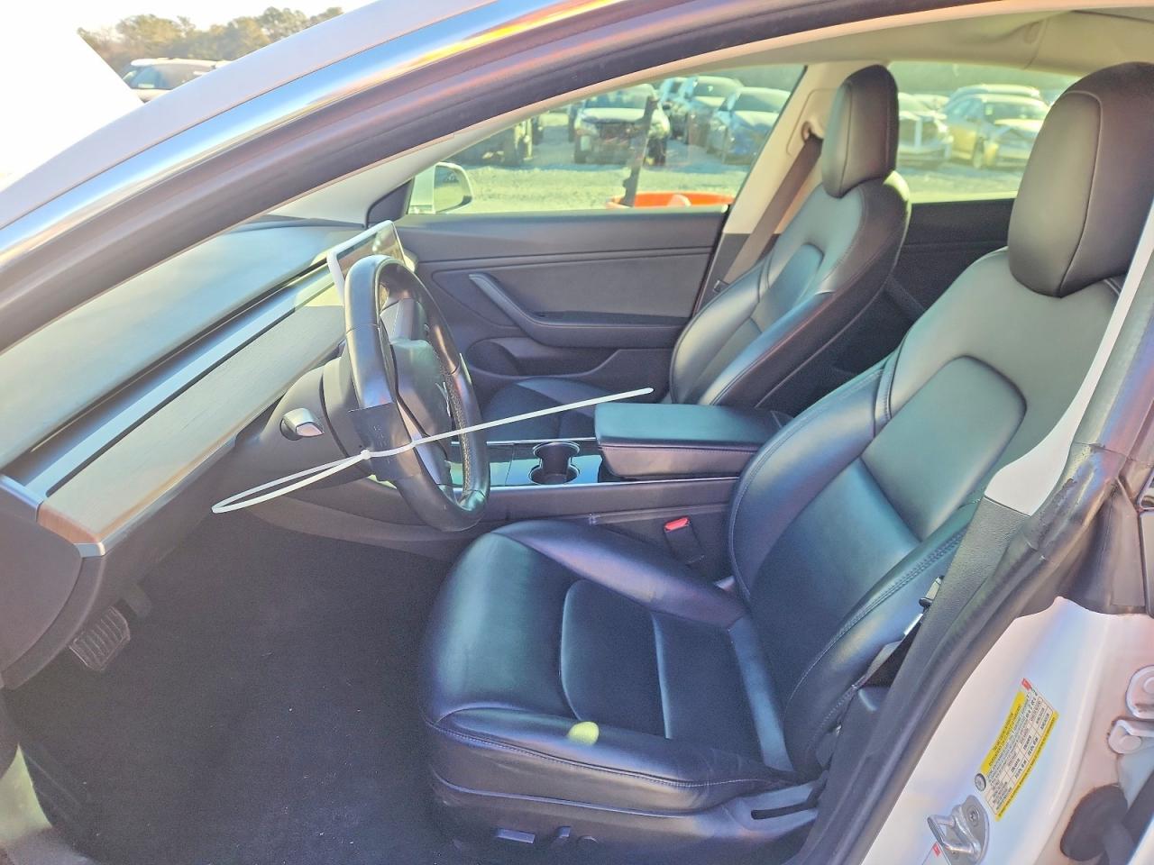 2018 Tesla Model 3 - zdjęcie 7