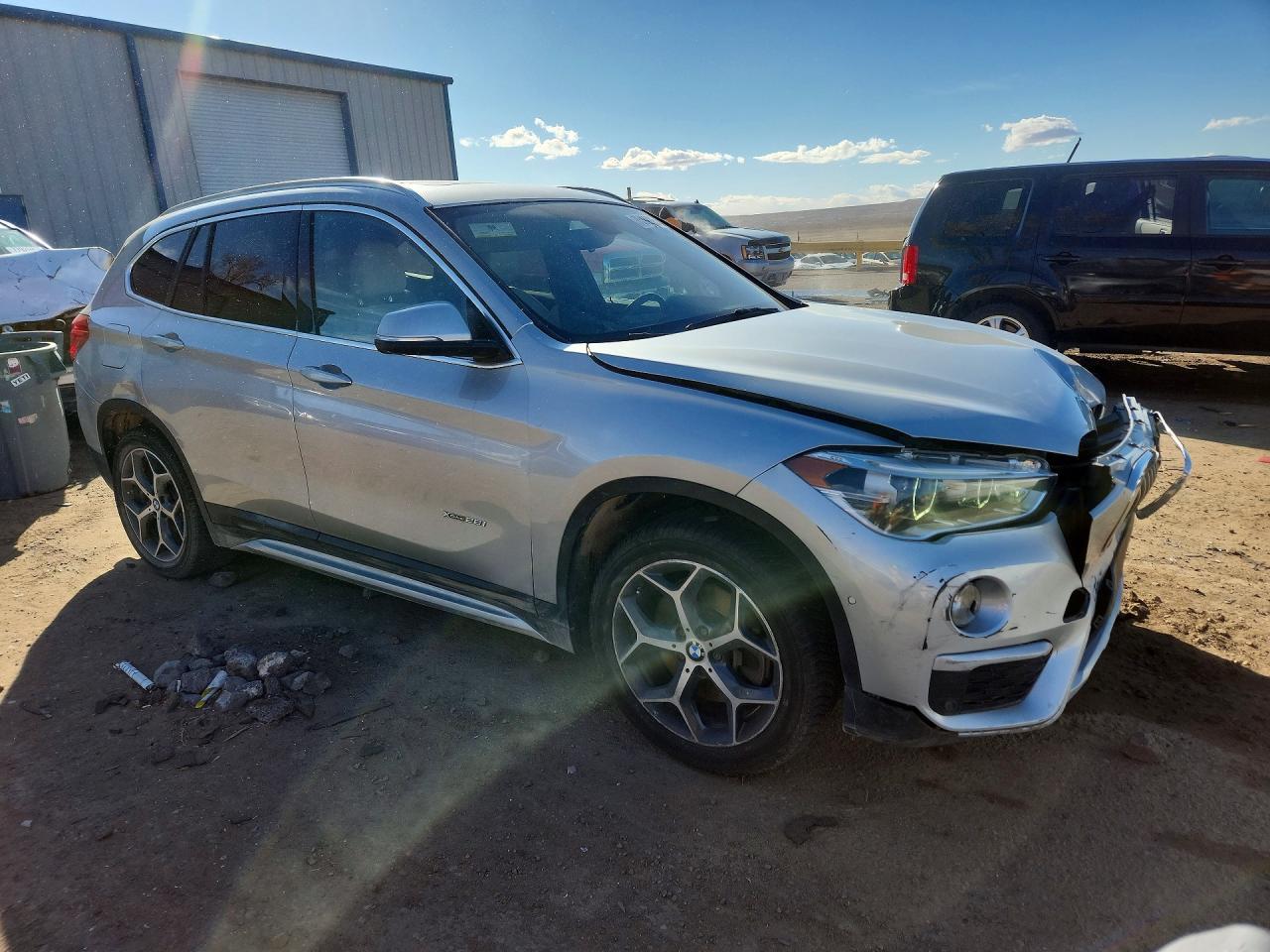 2017 BMW X1 xDrive28I - zdjęcie 4