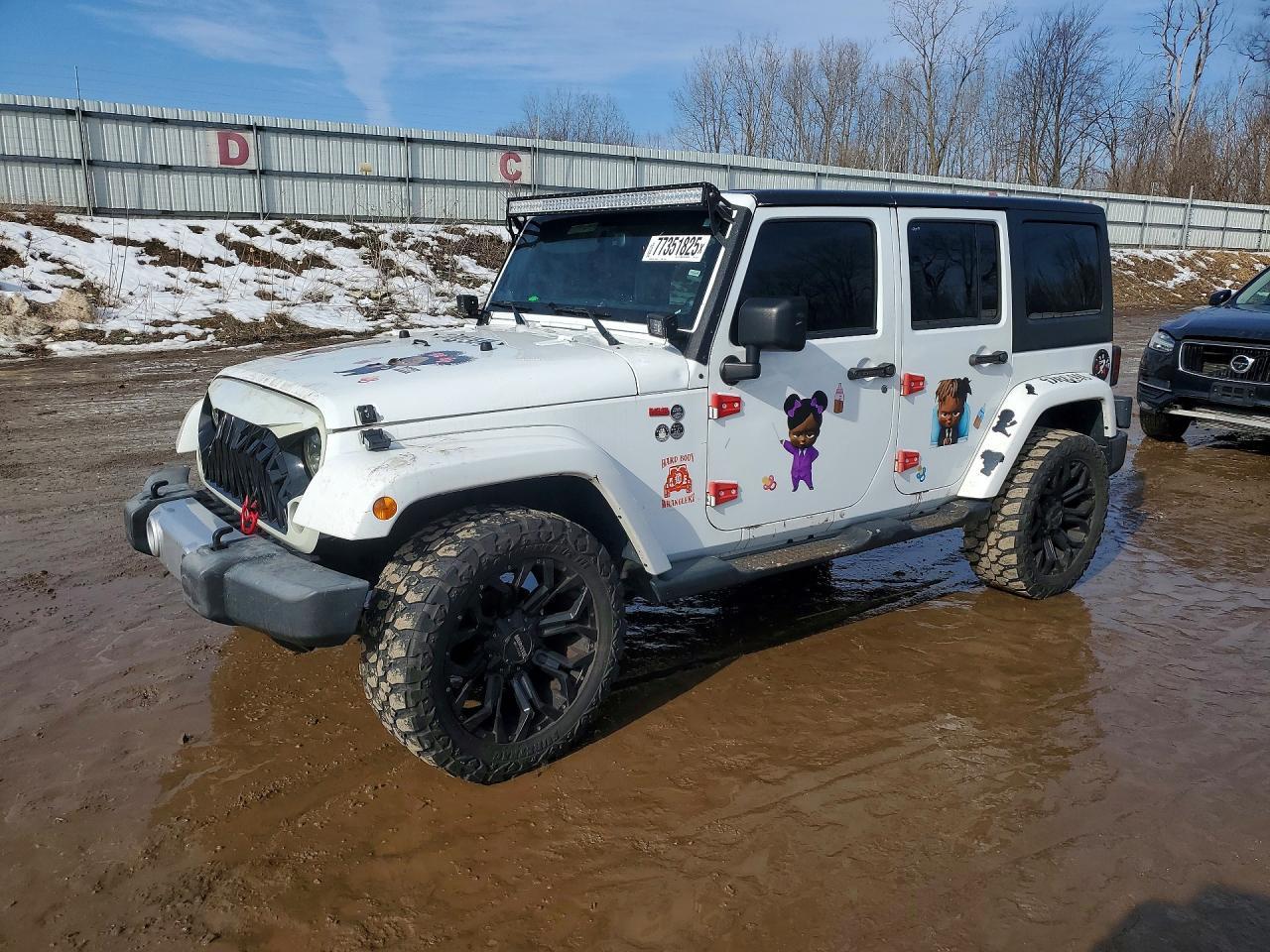 2014 Jeep Wrangler Unlimited Sahara - zdjęcie główne