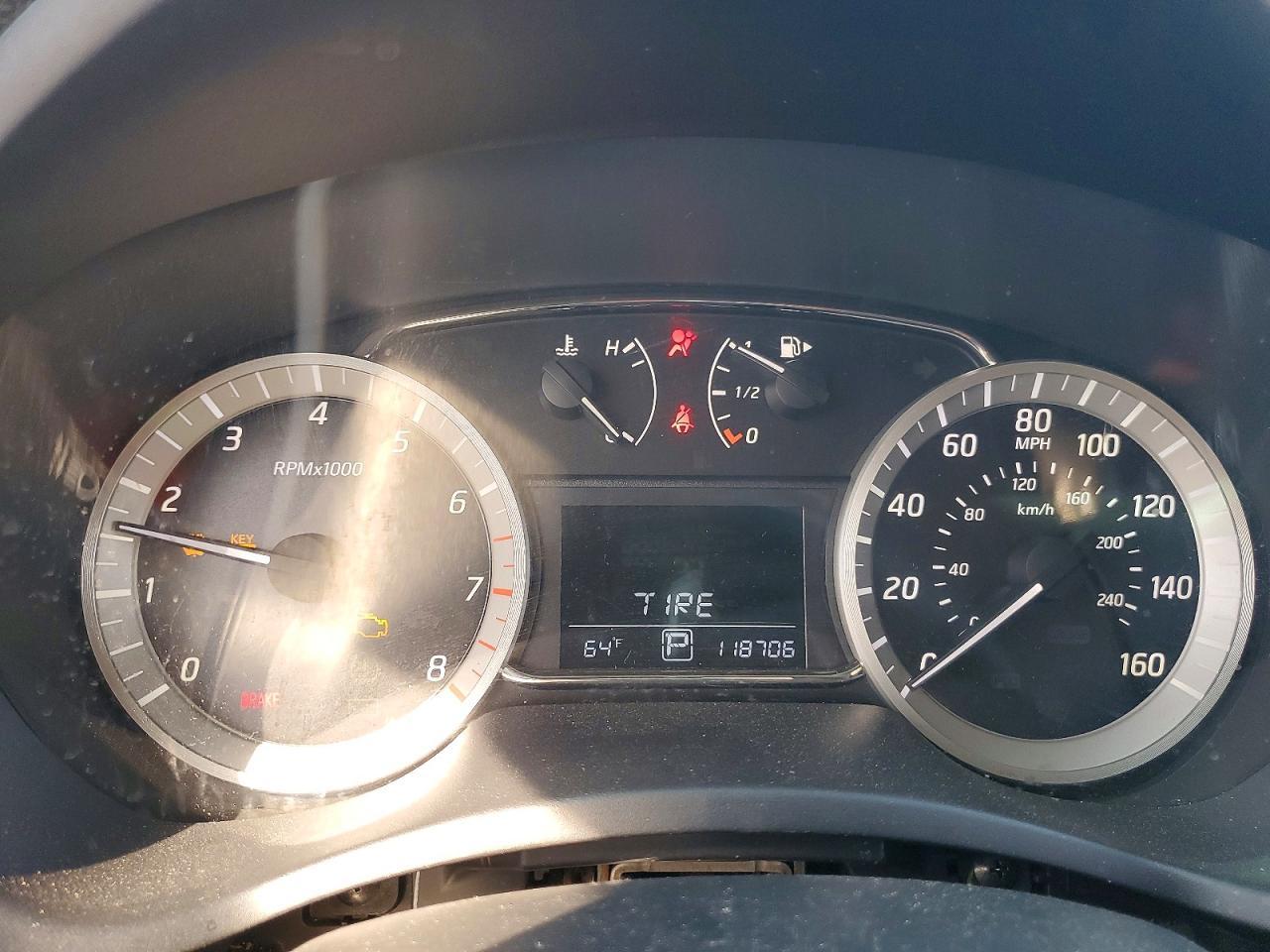 2015 Nissan Sentra S - zdjęcie 9