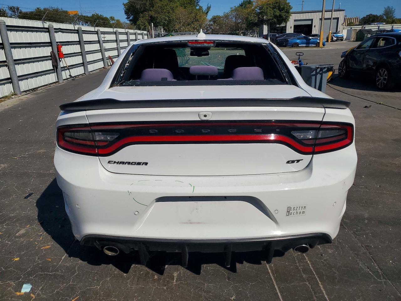 2022 Dodge Charger Gt - zdjęcie 6
