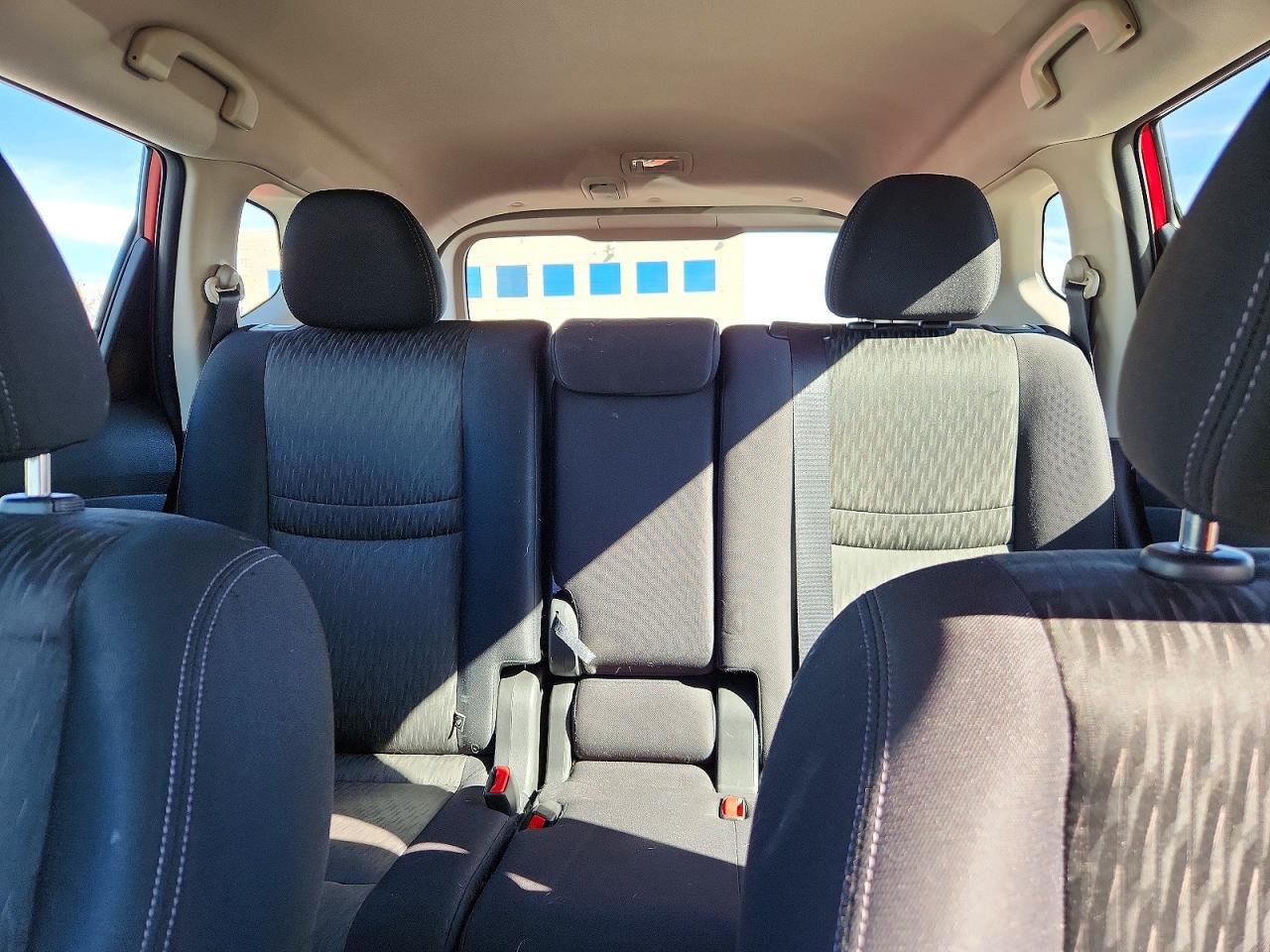 2017 Nissan Rogue S - zdjęcie 10