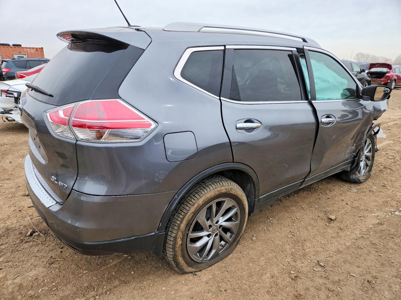 2015 Niss Rogue - zdjęcie główne