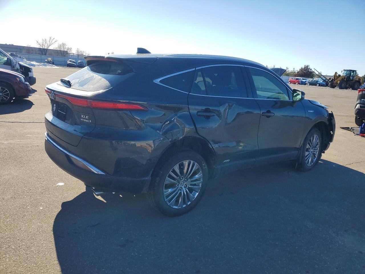 2021 Toyota Venza Le - zdjęcie 3