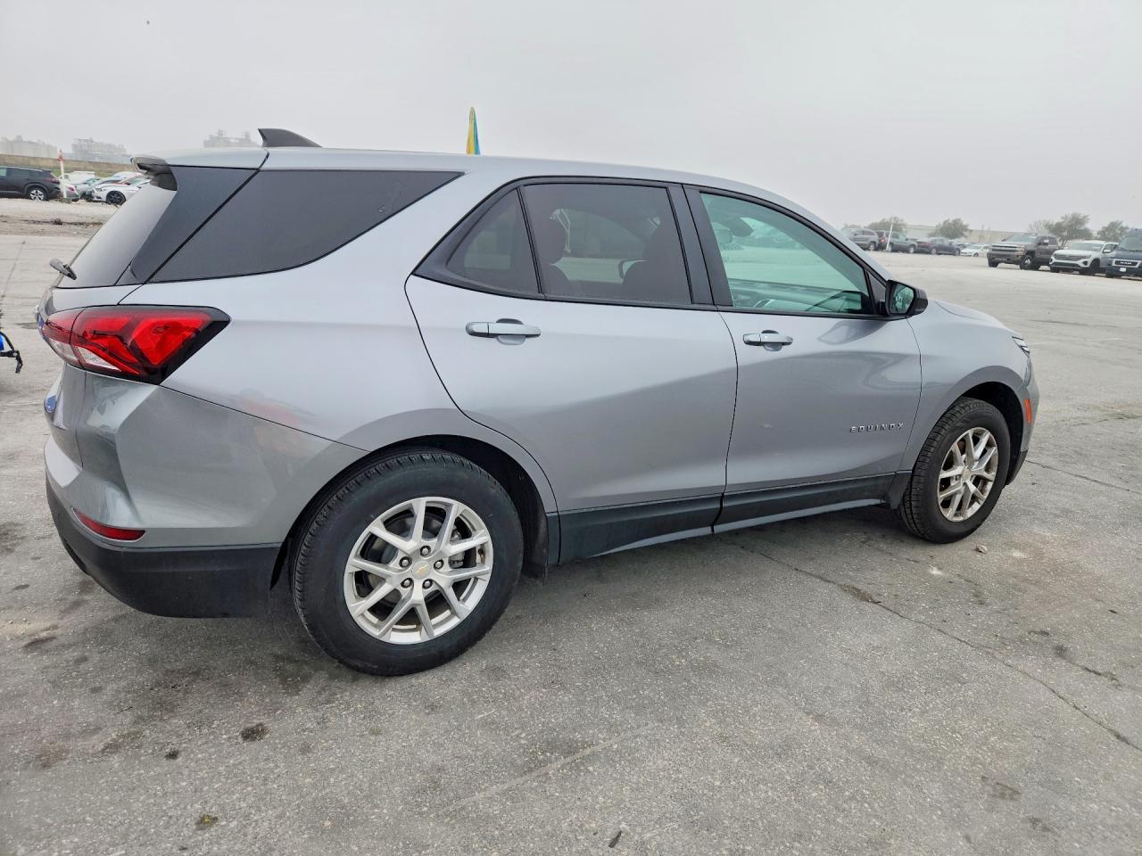 2024 Chevrolet Equinox Ls - zdjęcie 3