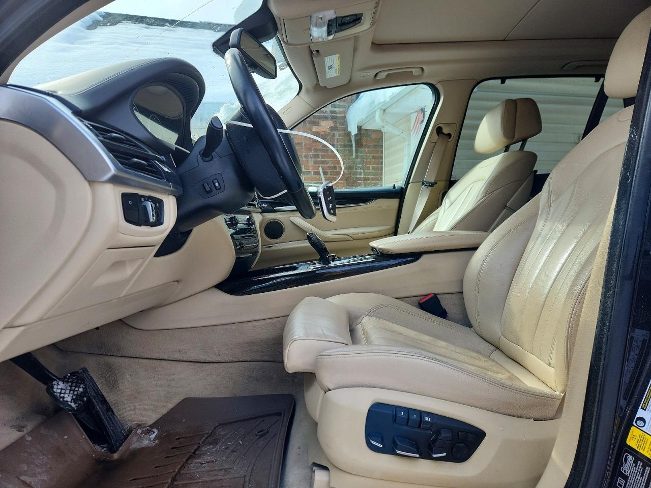 2015 BMW X5 xDrive50I - zdjęcie 7