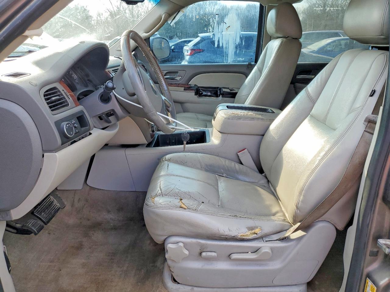 2013 Chevrolet Tahoe C1500 Lt - zdjęcie 7