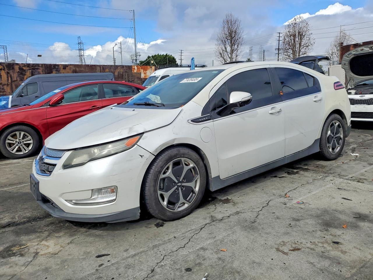 2015 Chevrolet Volt - zdjęcie główne