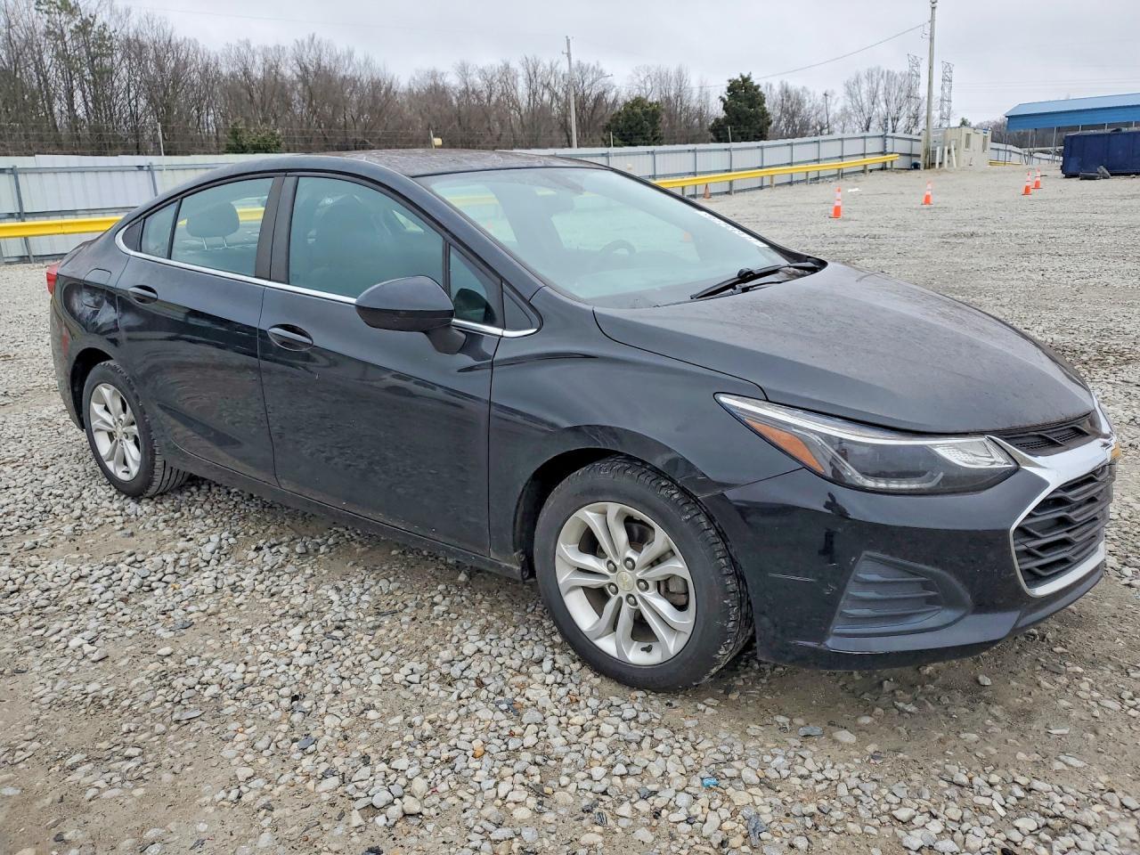 2019 Chevrolet Cruze Lt - zdjęcie 4