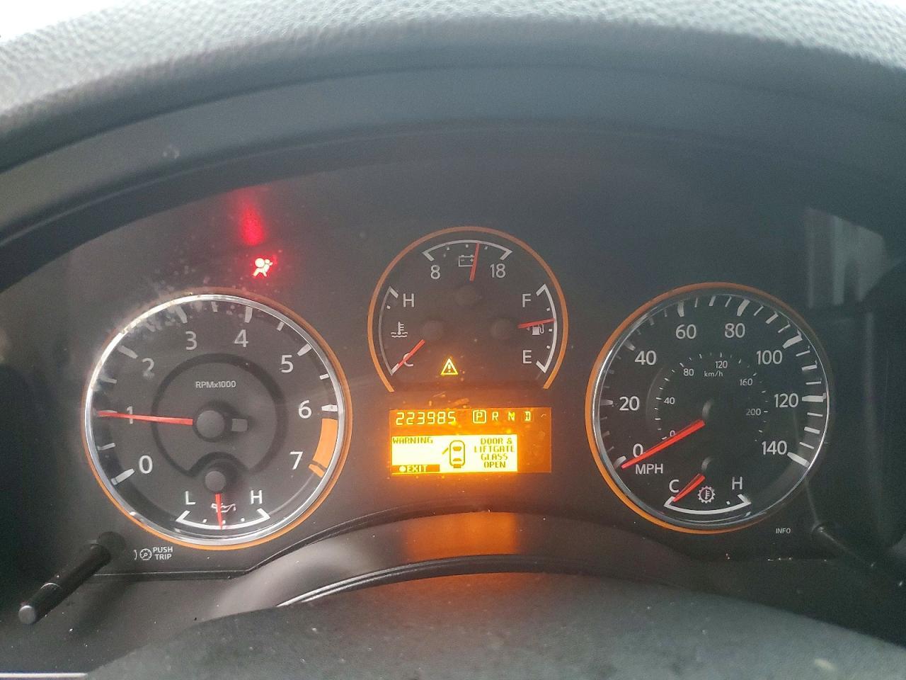 2014 Nissan Armada - zdjęcie 9