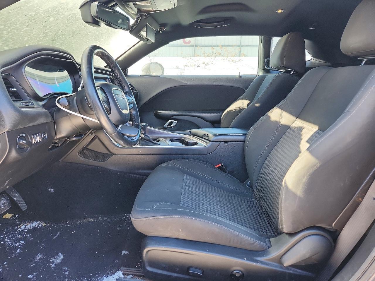 2016 Dodge Challenger Sxt - zdjęcie 7