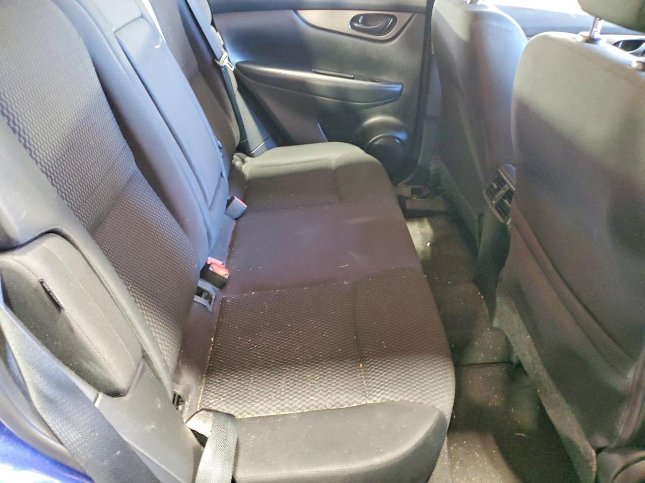 2022 Nissan Rogue Sport S - zdjęcie 11