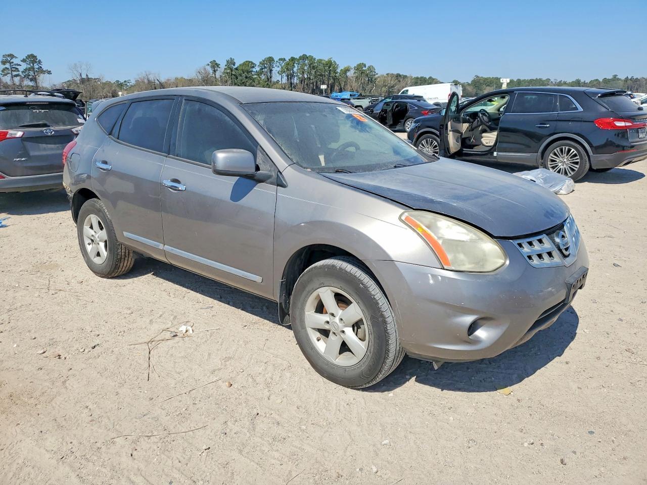 2013 Nissan Rogue S - zdjęcie 4