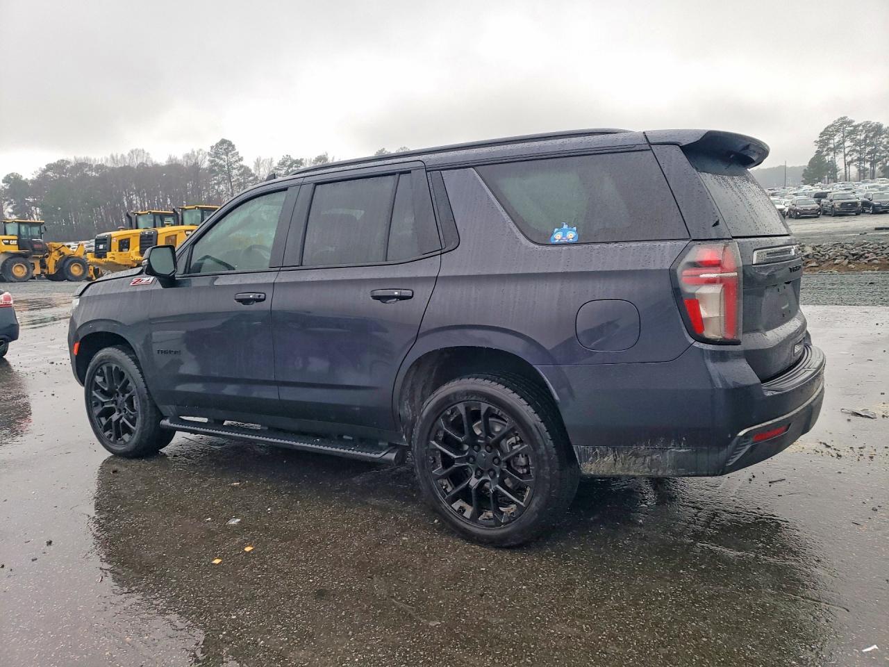 2022 Chevrolet Tahoe K1500 Z71 - zdjęcie 2