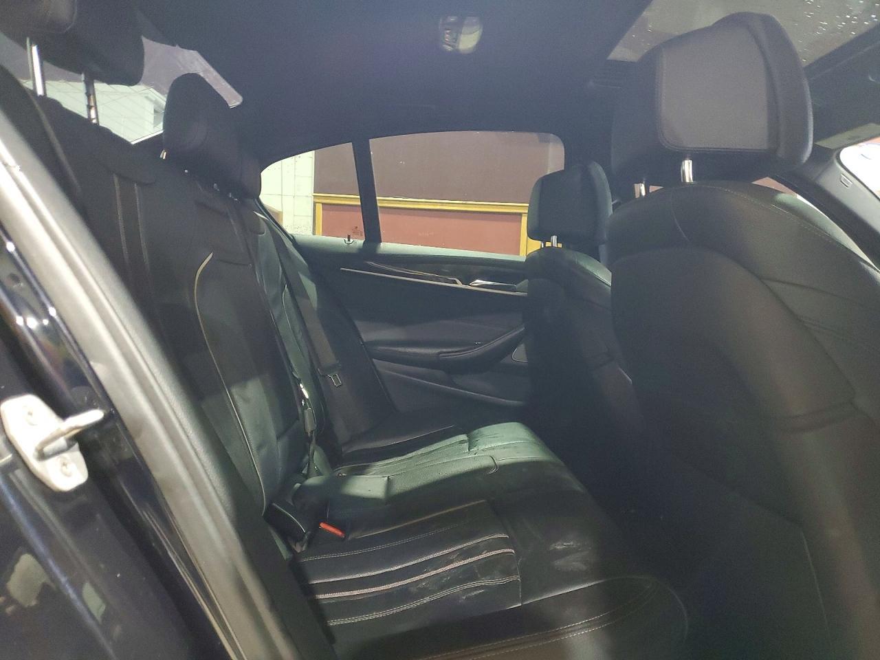 2018 BMW M550Xi - zdjęcie 10