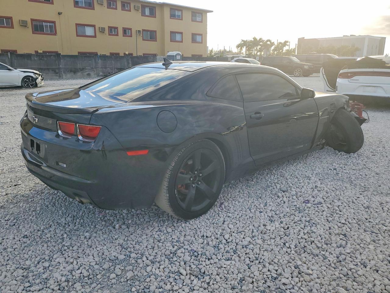 2013 Chevrolet Camaro Ls - zdjęcie 3