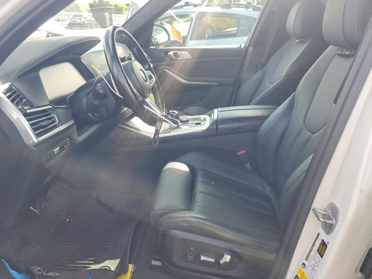 2022 BMW X7 xDrive40I - zdjęcie 7