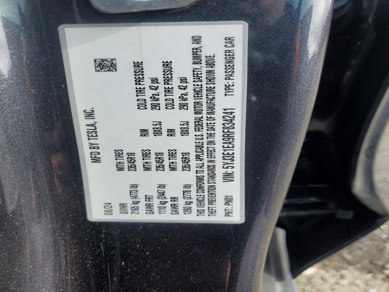 2024 Tesla Model 3 - zdjęcie 12