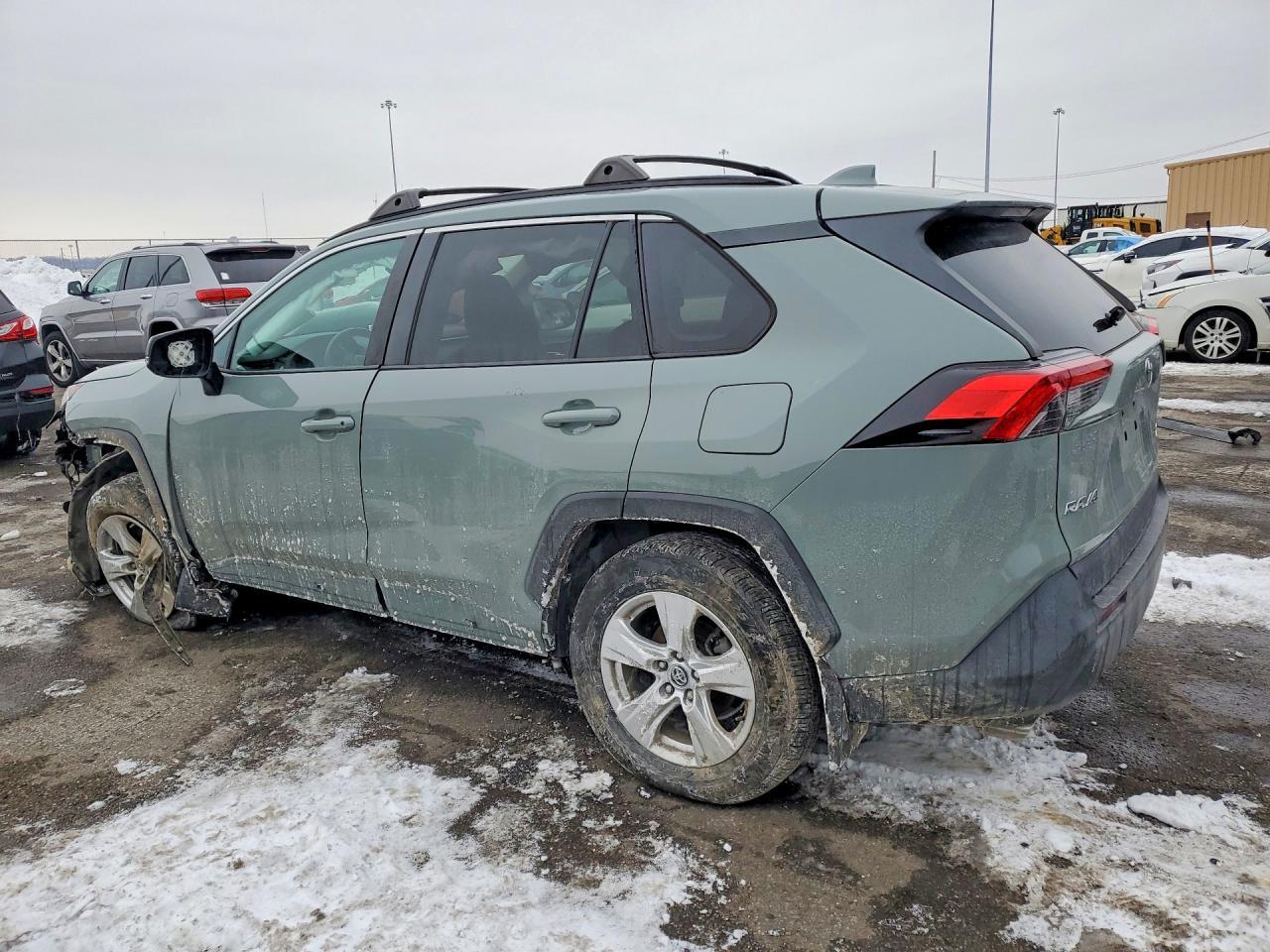 2021 Toyota Rav4 Xle - zdjęcie 2