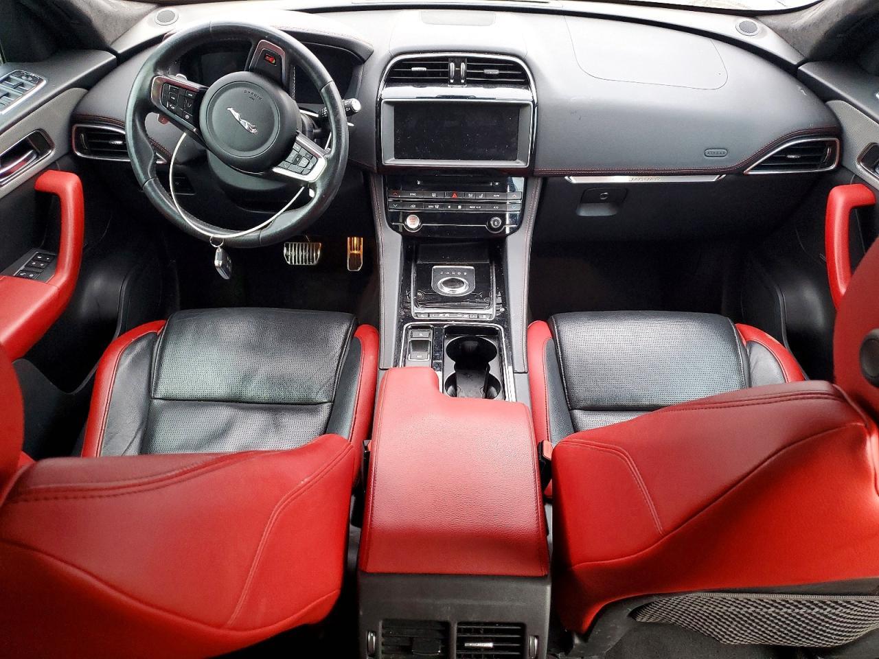 2020 Jaguar F-Pace S - zdjęcie 8