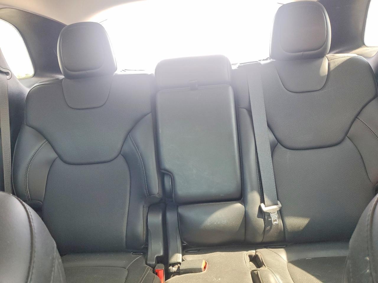 2019 Jeep Cherokee Limited - zdjęcie 10