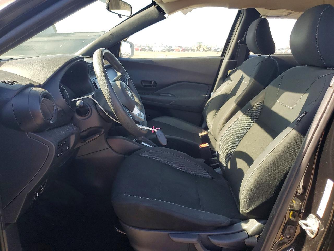 2020 Nissan Kicks S - zdjęcie 7