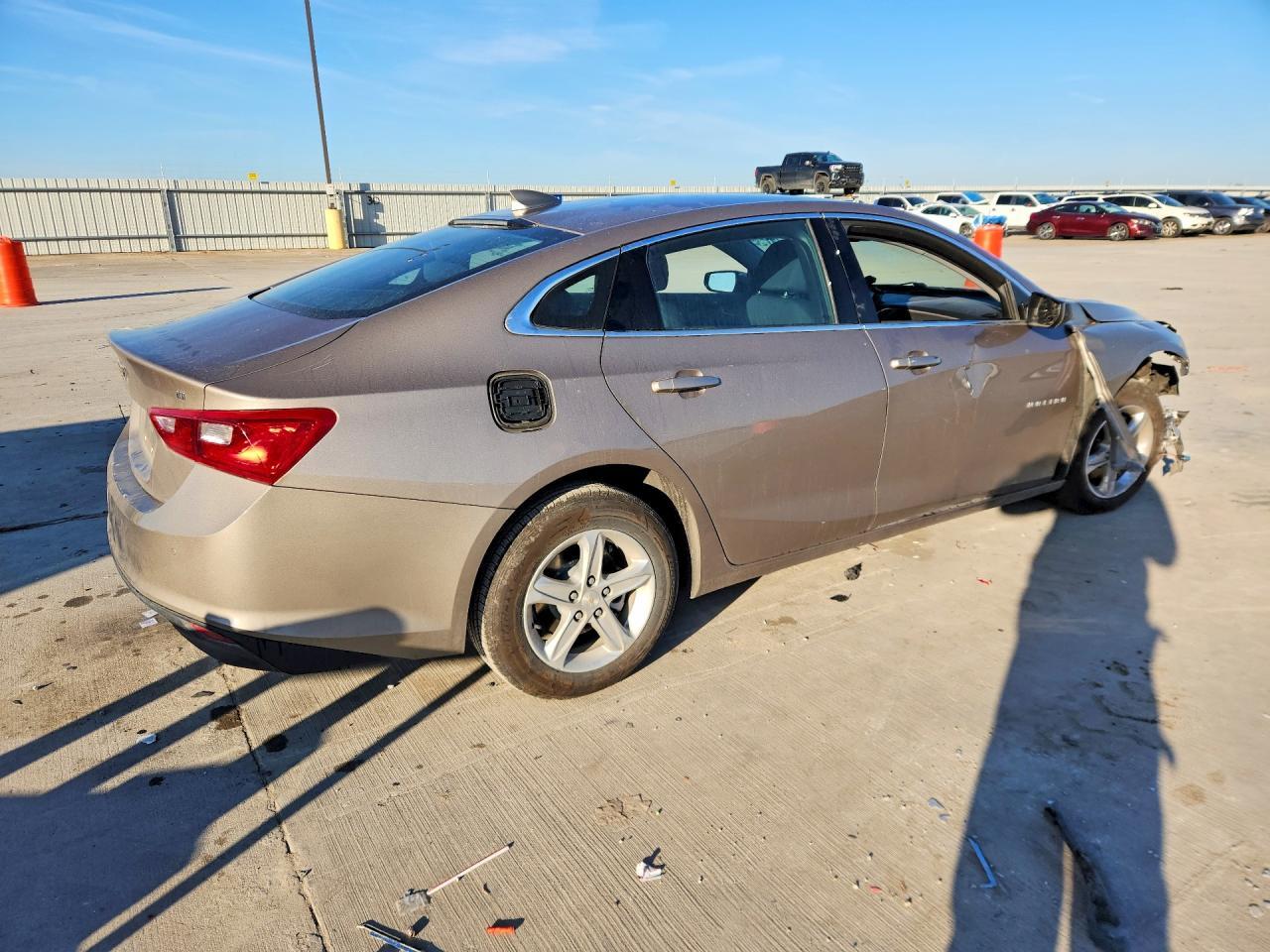 2023 Chevrolet Malibu Lt - zdjęcie 3