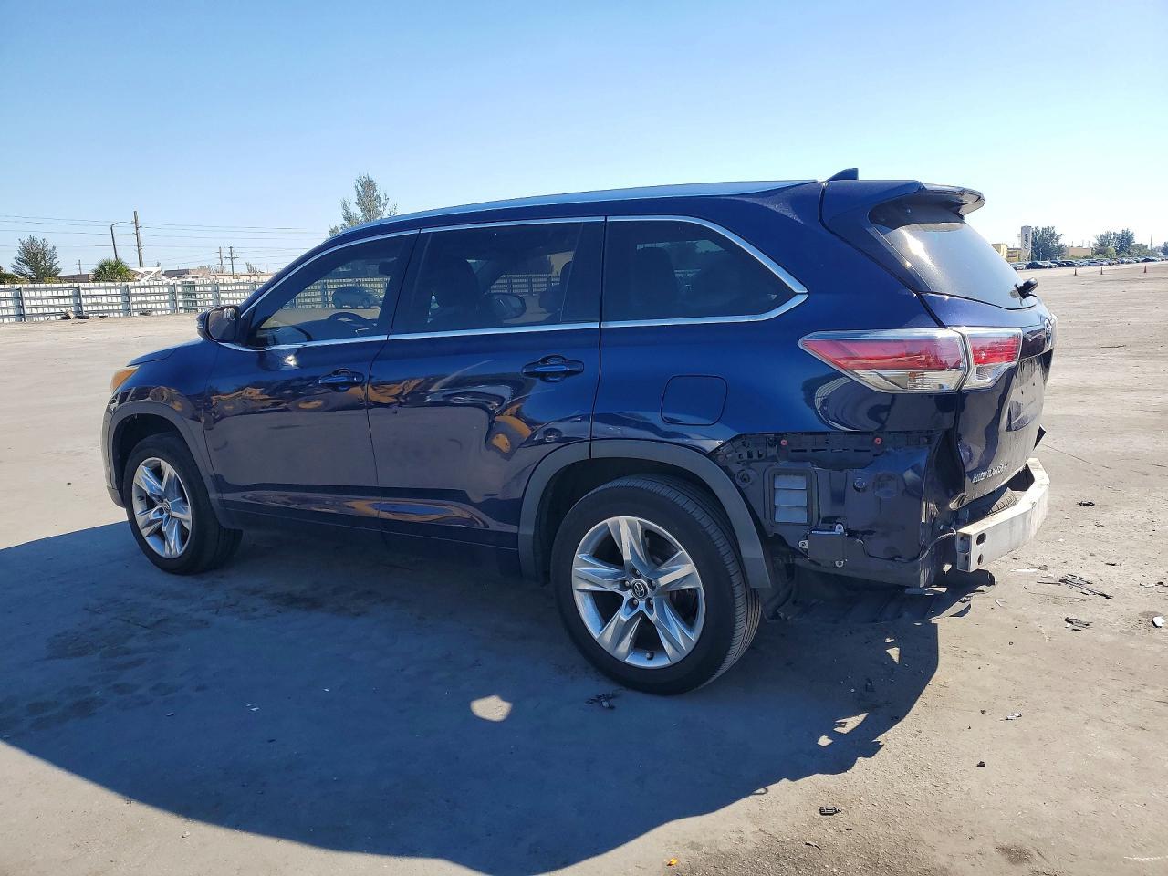 2016 Toyota Highlander Limited - zdjęcie 2