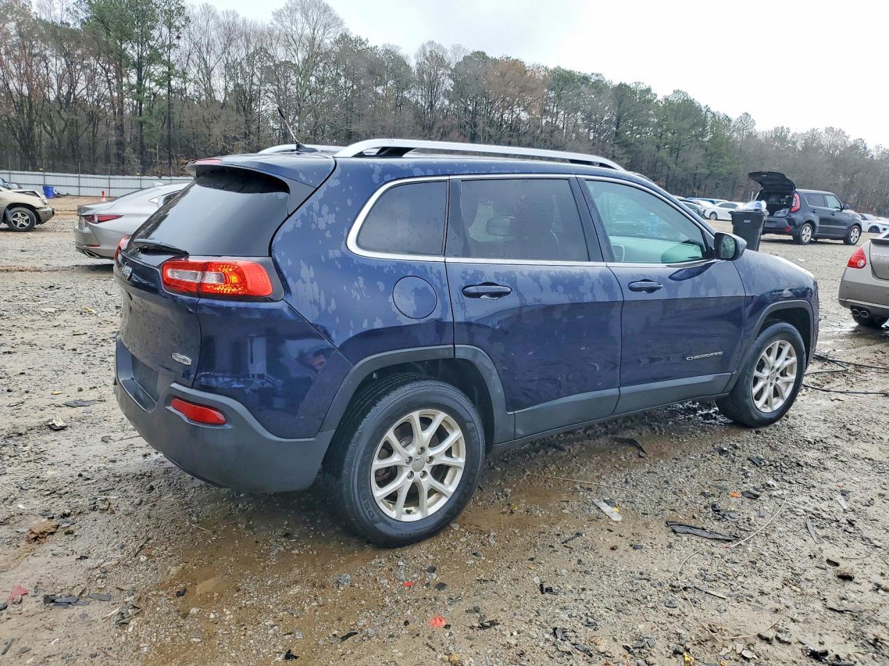 2015 Jeep Cherokee Latitude - zdjęcie 3