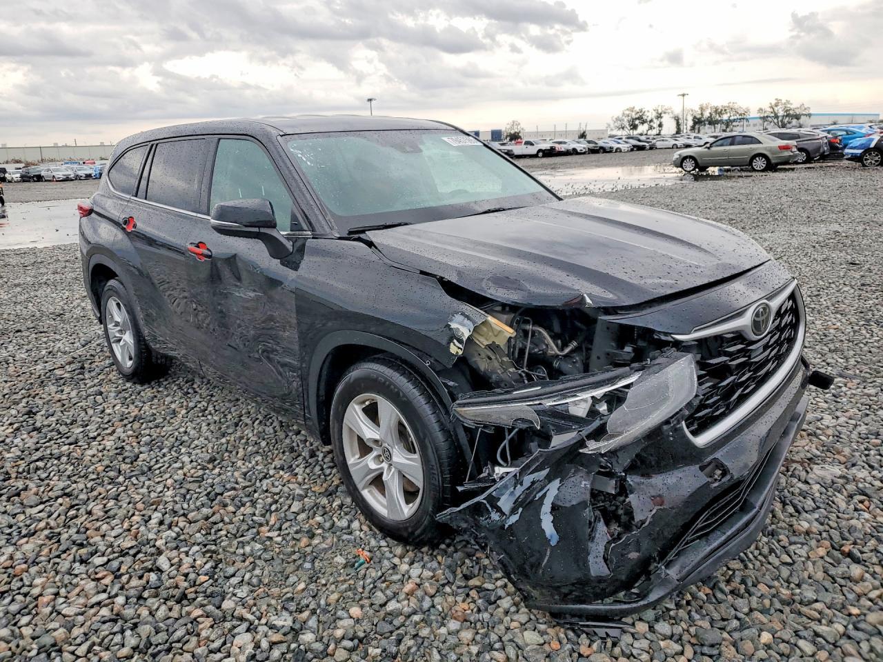 2021 Toyota Highlander Le - zdjęcie 4