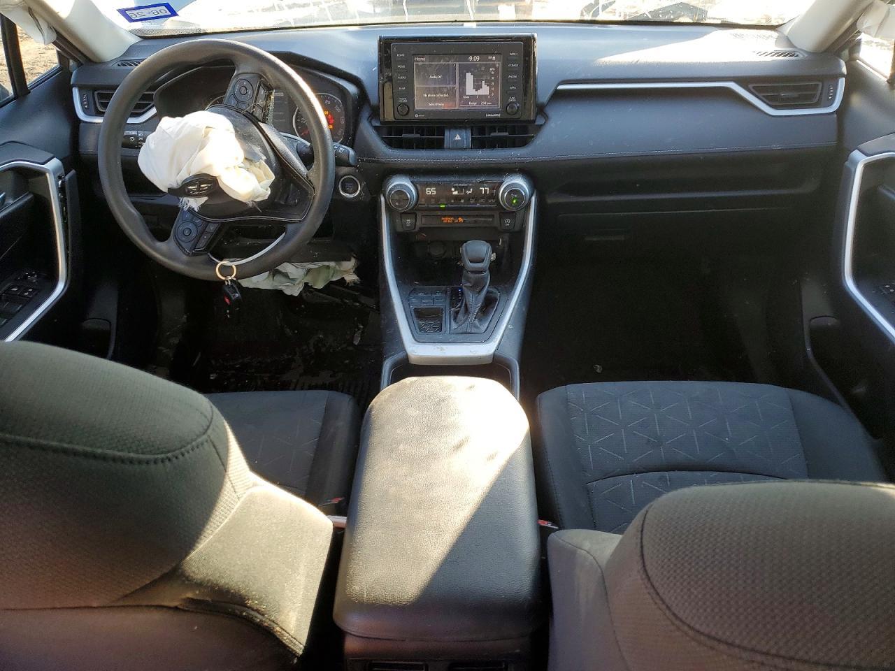 2020 Toyota Rav4 Xle - zdjęcie 8