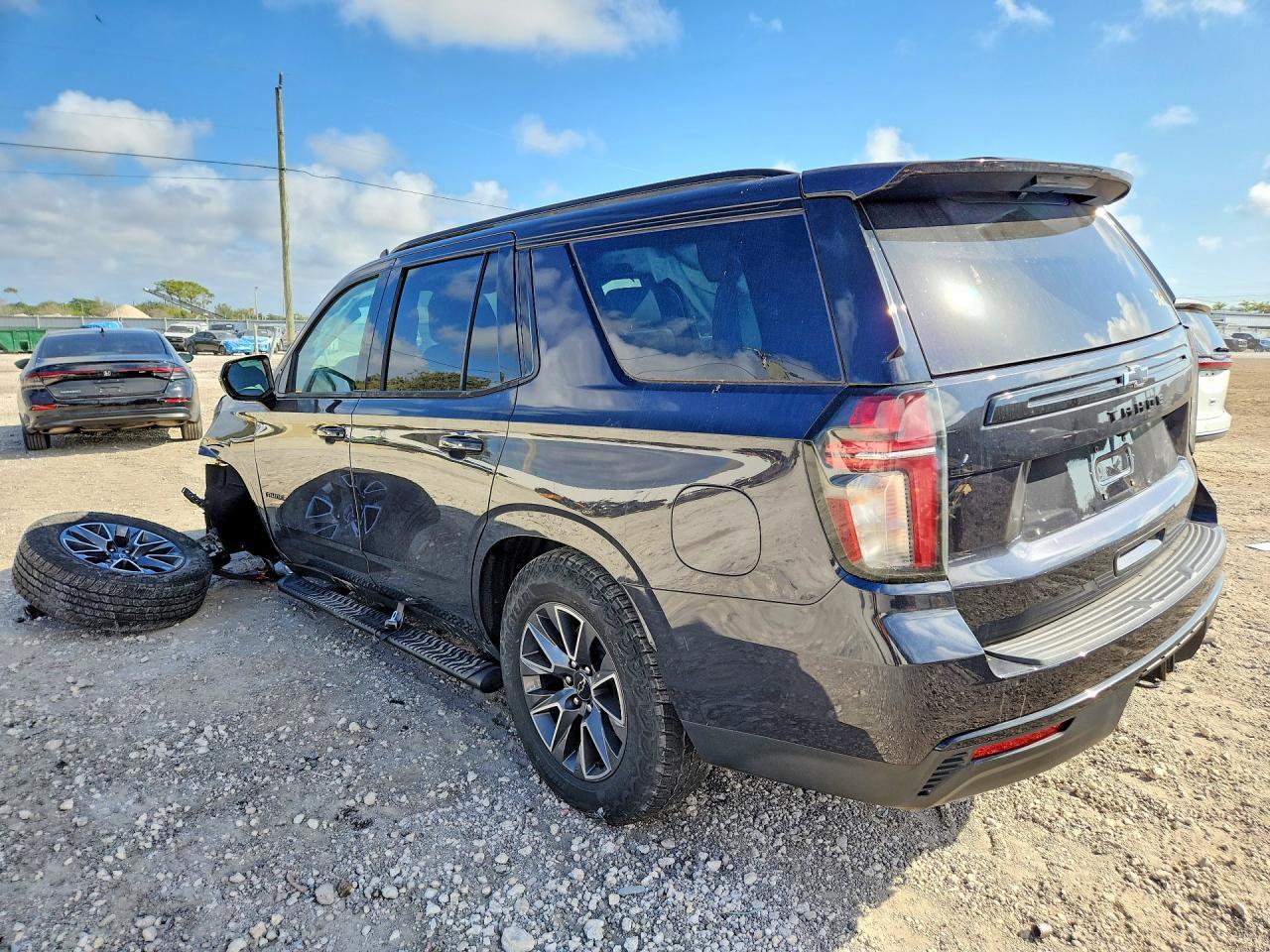 2023 Chevrolet Tahoe K1500 Z71 - zdjęcie 2