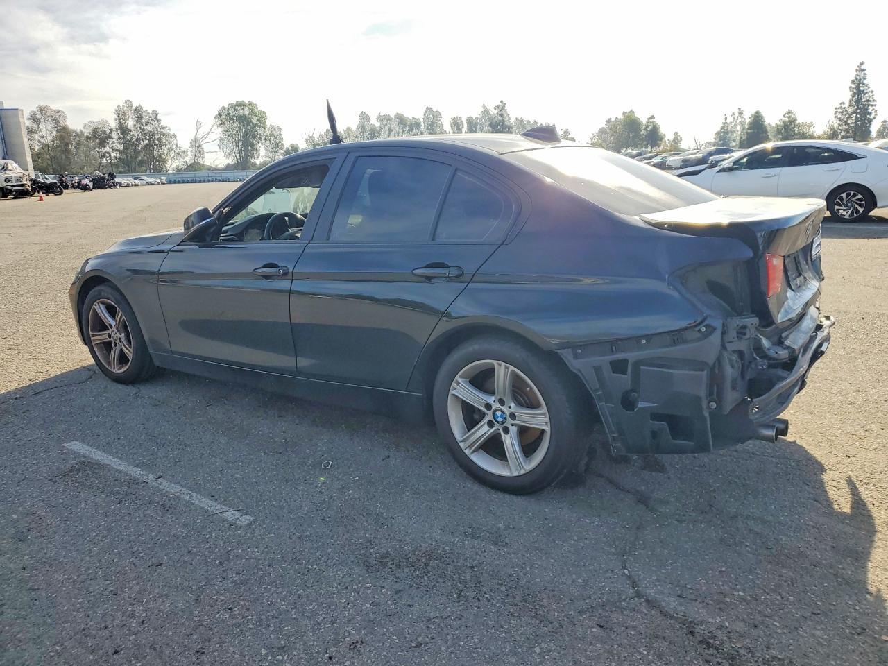 2014 BMW 328 I Sulev - zdjęcie 2