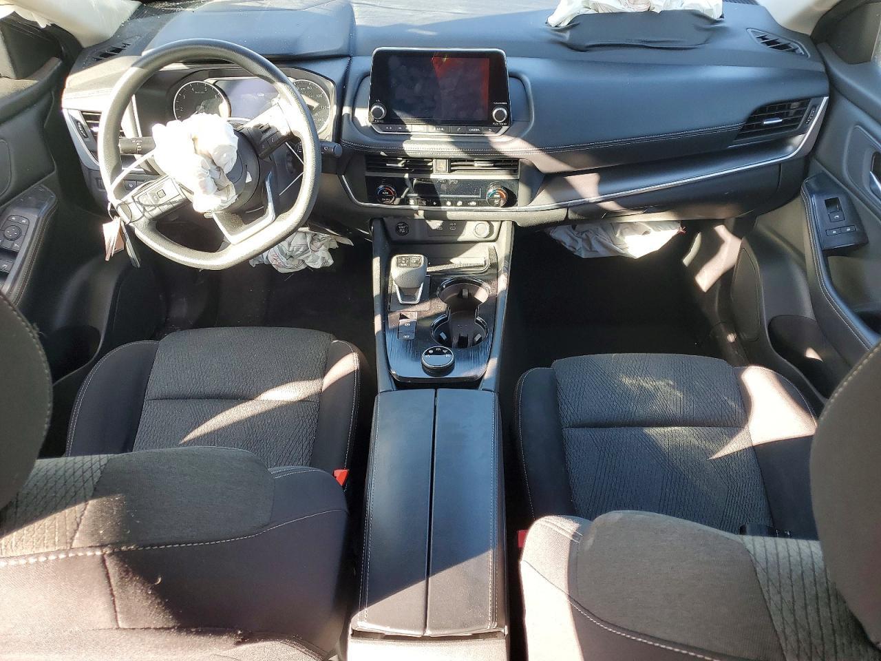 2024 Nissan Rogue Sv - zdjęcie 8