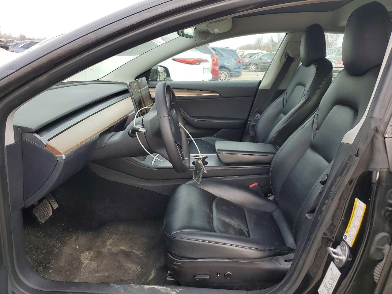 2022 Tesla Model 3 - zdjęcie 7