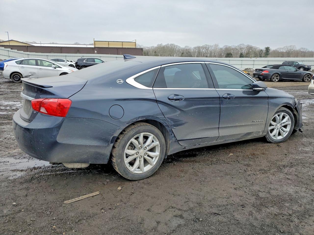 2019 Chevrolet Impala Lt - zdjęcie 3