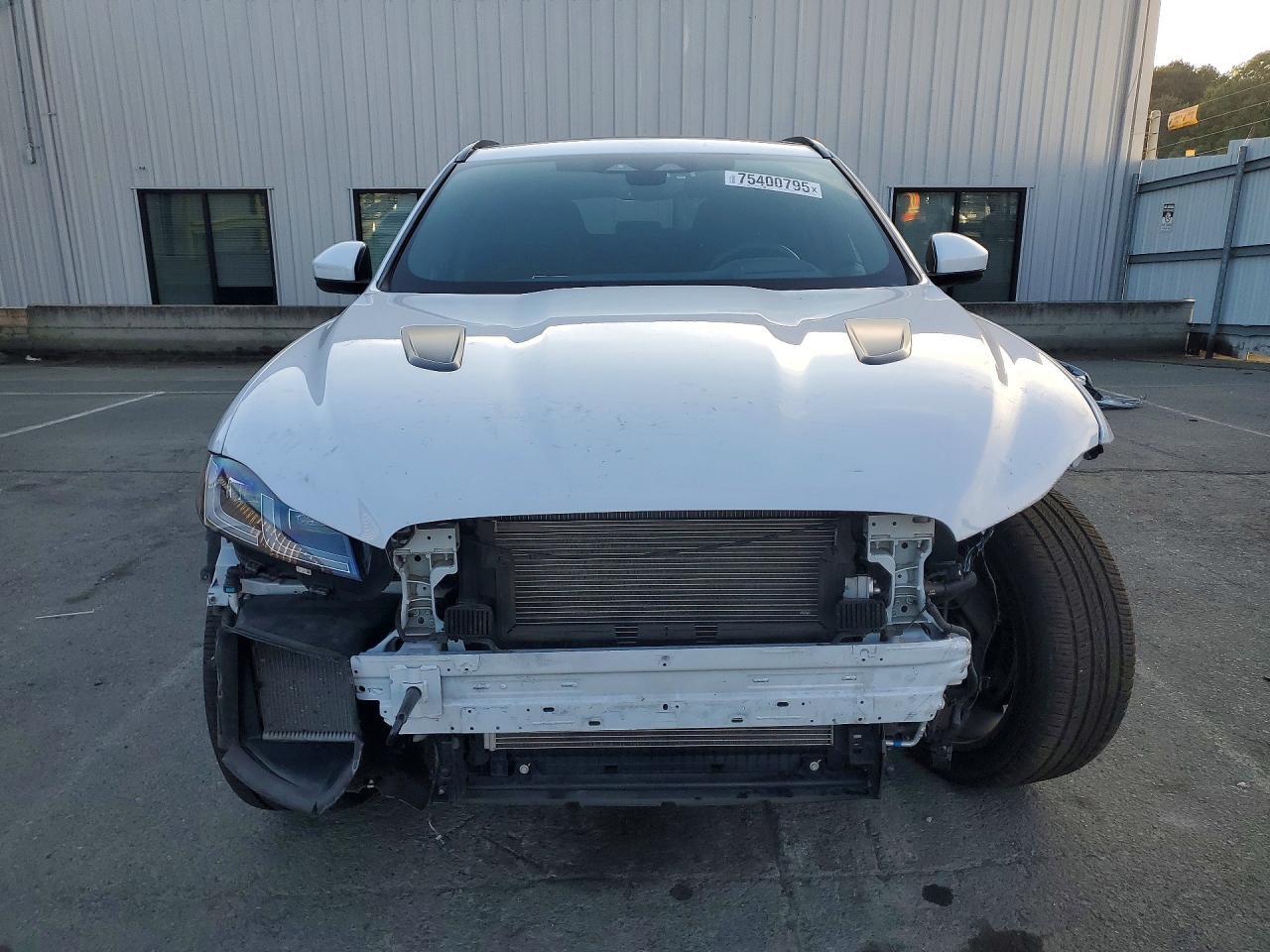 2021 Jaguar F-Pace Svr - zdjęcie 5