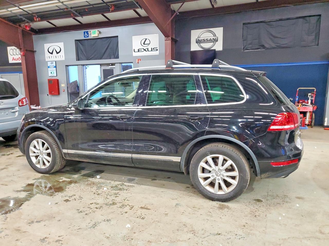 2013 Volkswagen Touareg V6 - zdjęcie 2