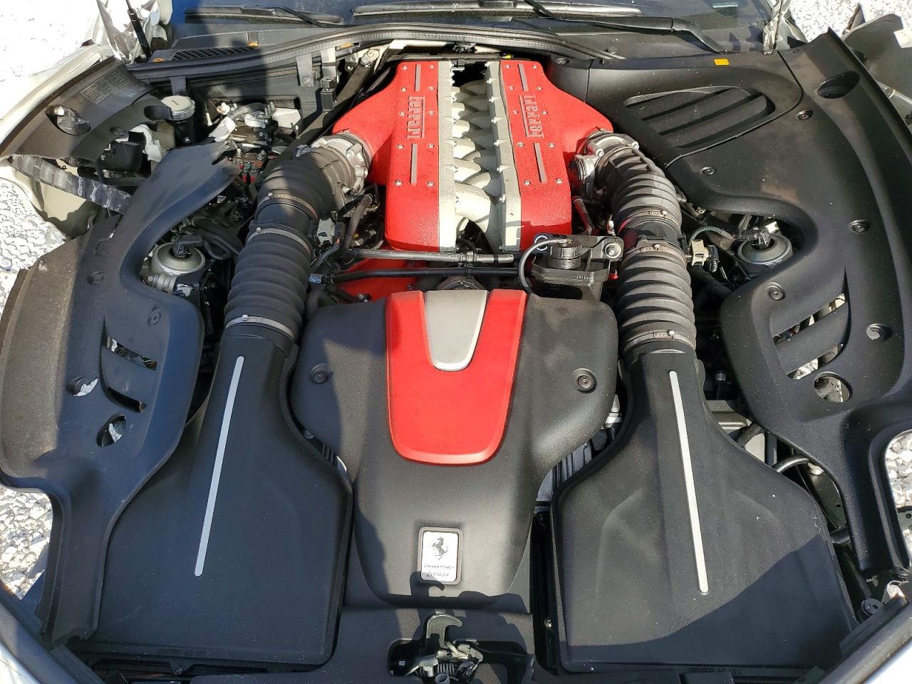 2015 Ferrari Ff - zdjęcie 11