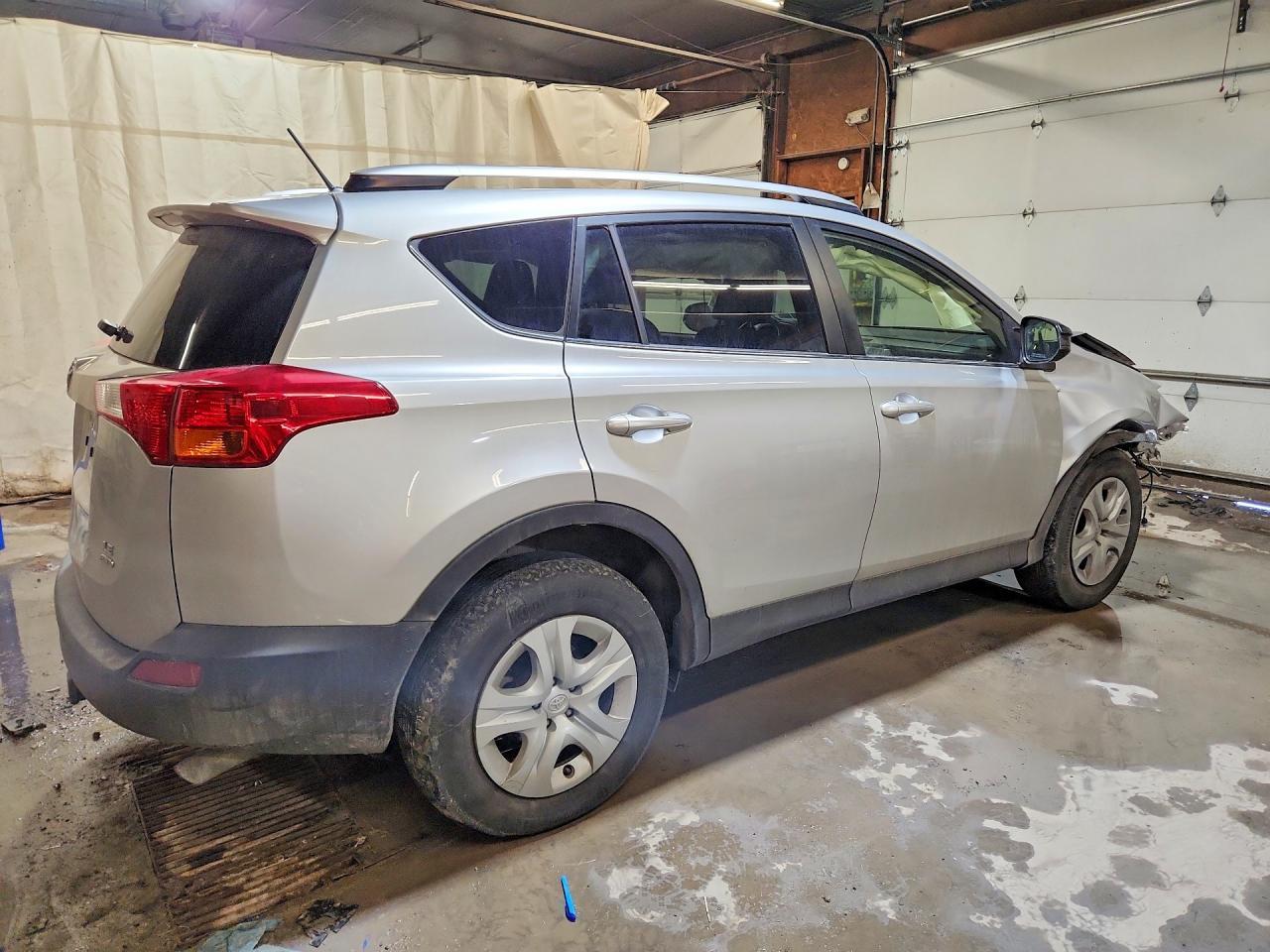 2015 Toyota Rav4 Le - zdjęcie 3