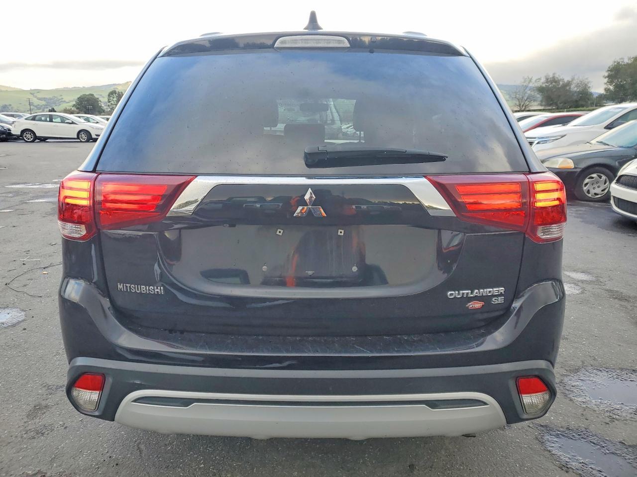 2019 Mitsubishi Outlander Se - zdjęcie 6