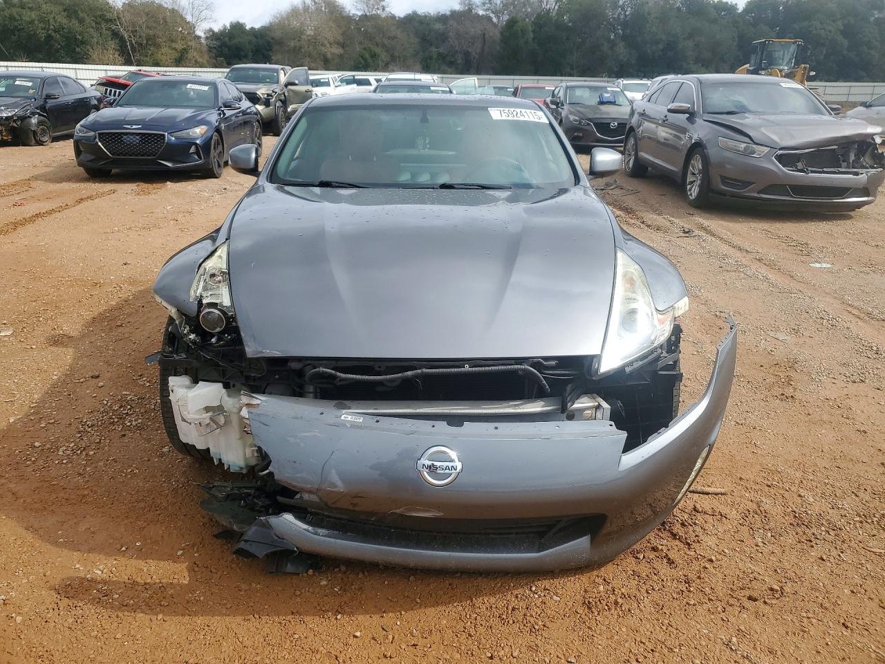 2014 Niss 370Z Base - zdjęcie 5