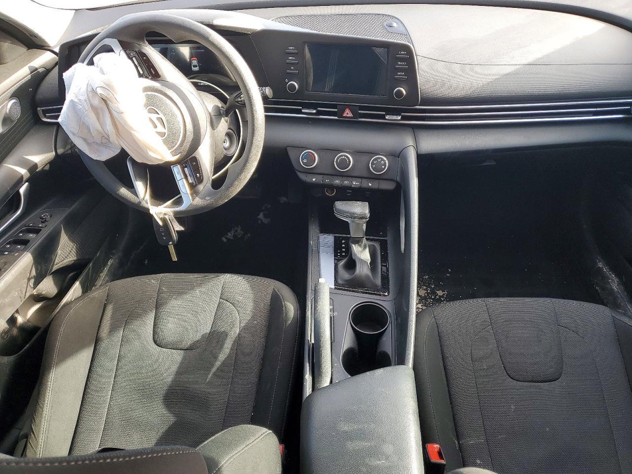 2024 Hyundai Elantra Sel - zdjęcie 8